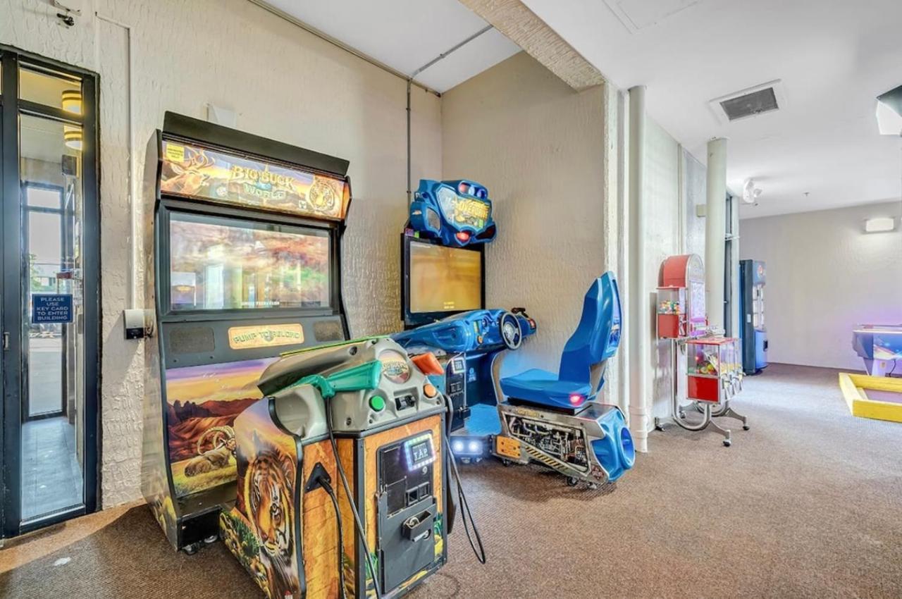Beachfront, Spacious King Suite With Resort Access, Free Parking! Myrtle Beach Exterior photo